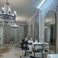 همکاری ،اجاره میز ناخن وتخت مژه