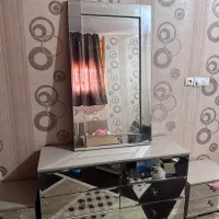 دراور و ایینه کاملا سالم در حد نو