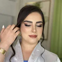 میکاپ و شینیون ۸۰۰