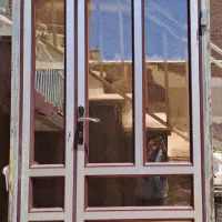 درب و پنجره آلومینیوم