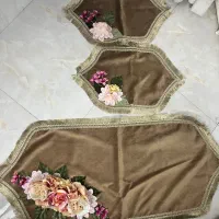 رومیزی برند گل برجسته