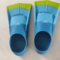 فین استخر در حد نو سایز M