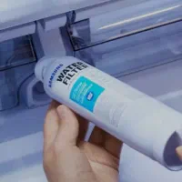 تعویض فیلتر انواع یخچال