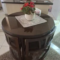 مبلمان ۹نفره ومیزناهارخوری ۴نفره
