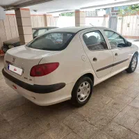 206 صندوقدار SD بی رنگ V8