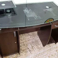 میز کامپیوتر شیشهای چوبی