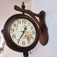 ساعت دیواری دوطرفه چوبی