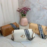 کیف زنانه لاکچری و خاص**قصر کیف