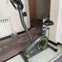 دوچرخه ثابت ورزشی