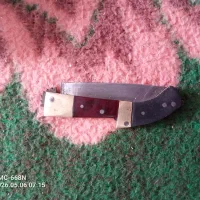 چاقو دنده ای. وشلوارامریکایی