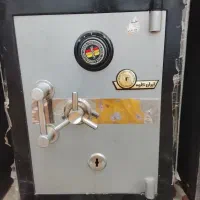 گاوصندوق در حد نو