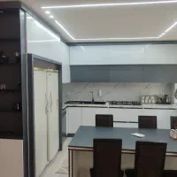 کابینت آشپزخانه و کمد دیواری پارتیشن پله چوبی ‌
