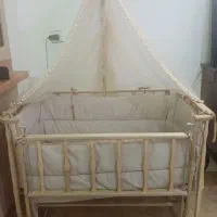 گهواره کنارمادر