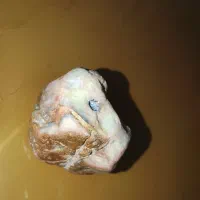 سنگ عتیقه گردنی گبری.