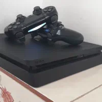 سالم وتمیز .Ps4 Slim ‌‌‌‌‌‌‌         همراه دو دسته