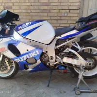 سوزوکی gsxr 1000