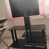 تلویزیون LCD با میز