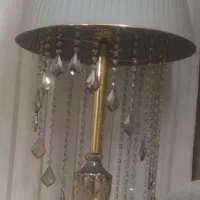 آباژور ایستاده