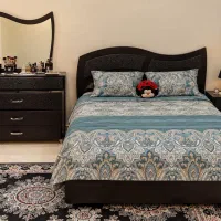 تخت و میزآرایشی