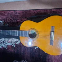 گیتار یاماها c40 سالم