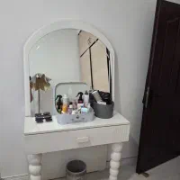 میز آرایش ام دی اف