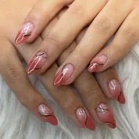 کاشت ناخن  کاشت هیدن لیفت ابرو پدیکور