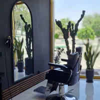 ارایشگاه وانیر واقع در پیشوا