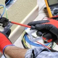 برق کار و تاسیسات ساختمان