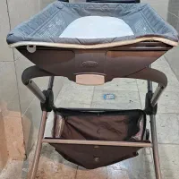 تخت تعویض و گهواره موزیکال برند گراکو