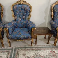 مبل سلطنتی ۹ نفره سالم با ۳ عدد میز