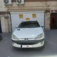 وی ۸ مدل ۹۲