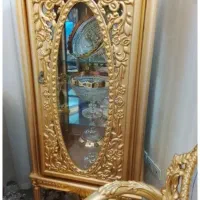 گنجه ویترینی طلایی