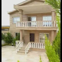 ویلایی 3 نبش جنوبی 110 متری بلوار شبلی.