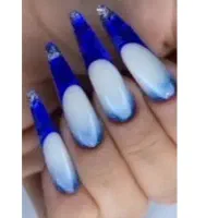 خدمات کاشت ناخن