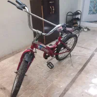 چرخ بدون خرج قرمز