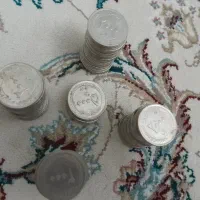 سکه ۲۰۰تومانی تعداد۱۰۰عددوسکه پانصدتومانی ۶عدد