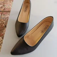 دو جفت کفش تازه و استفاده نشده نو