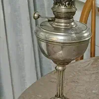 چراغ نفتی قدیمی پایه بلندبرنجی .جکدار.جنس درجه 1