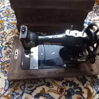 چرخ خیاطی روسی دستی ۱۷۰ ساله قدیمی