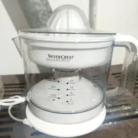 آبمیوه گیری برقی