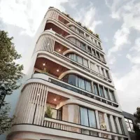 ۲۱۰ متر/حیاط اختصاصی/شیک و لوکس