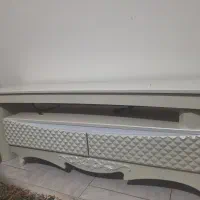 میز و تلوزیون
