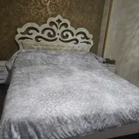 تخت دو نفره 160با پاتختی کاملا سالم