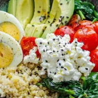 استخدام پیک موتوری در صبحانه خوری