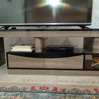 زیرتلویزیون درحدآک