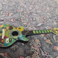 گیتار بچه‌گانه