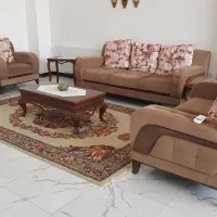 مبل راحتی  میز پذیرایی و میز عسلی