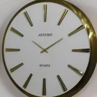 ساعت دیواری آرتمیس طلایی صفحه سفید