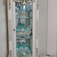 بوفه به همراه وسایل داخلش به فروش میره