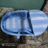 تعدادی لباس و لوازم کودک